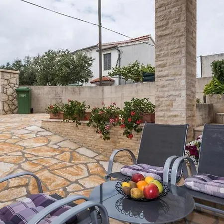 Appartamento With A Parking Space - 18809 *
