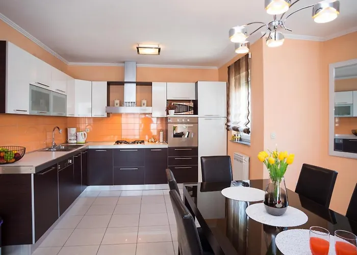 Appartement With Parking Space - 18809