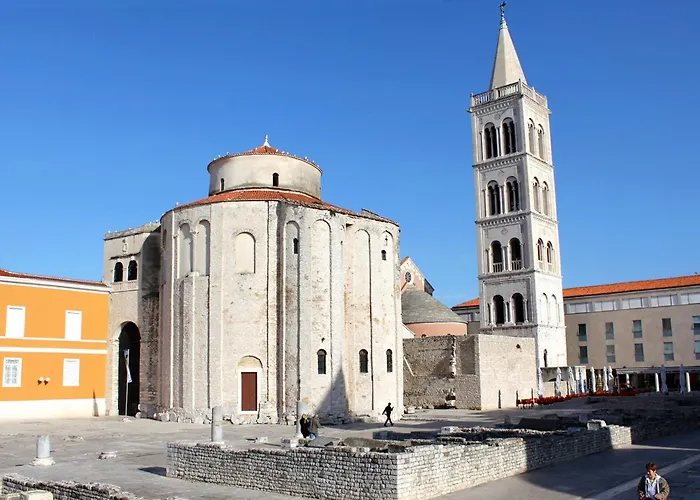 With Parking Space - 18809 Apartment *